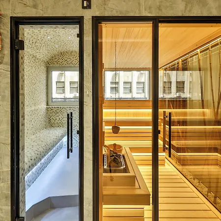 Atera Business Hotel