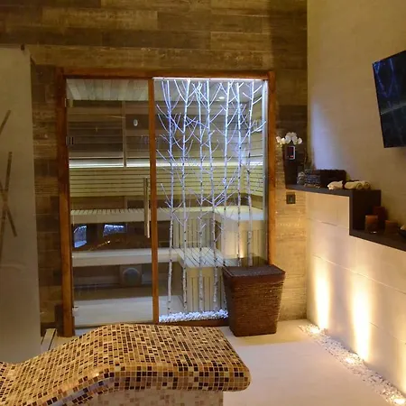 Atera Business Hotel