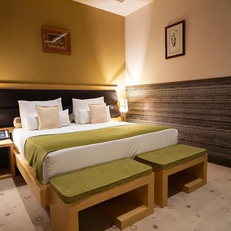 Hotel Atera Business 4*
